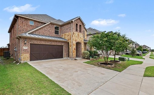 House in Little Elm, Texas, United States 1
