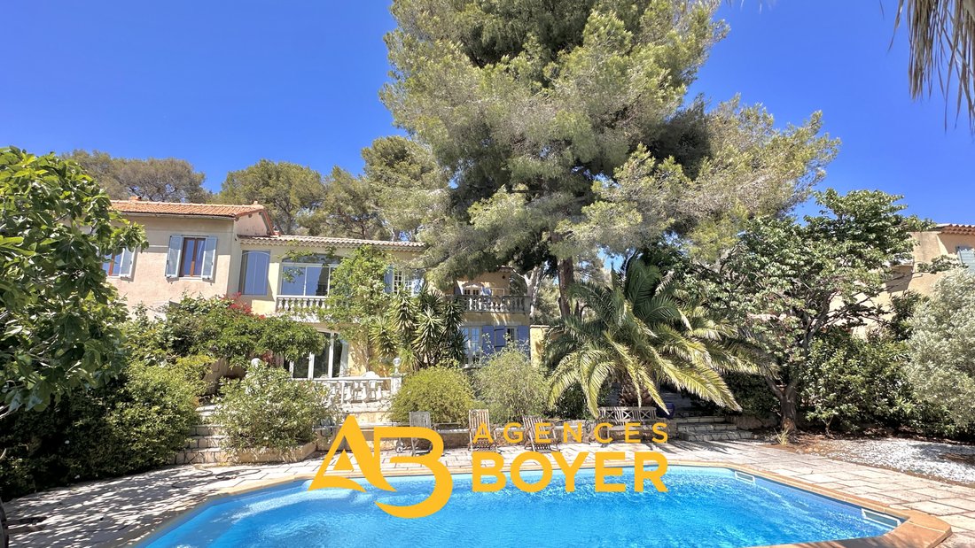 Villa in Bandol, Provence-Alpes-Côte d'Azur, France 2 - 18048617