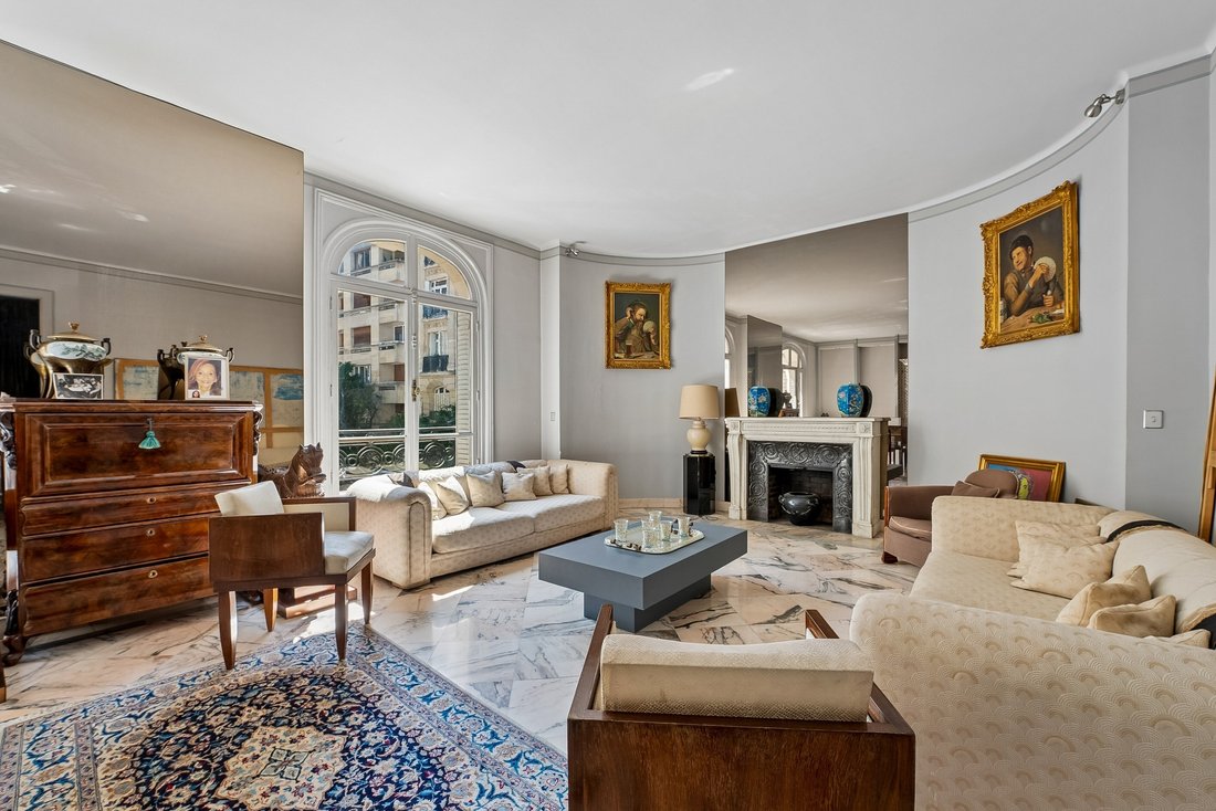 Apartment in Vaugirard-Parc des Expositions, Paris 15e Arrondissement, Paris 2 - 18044854