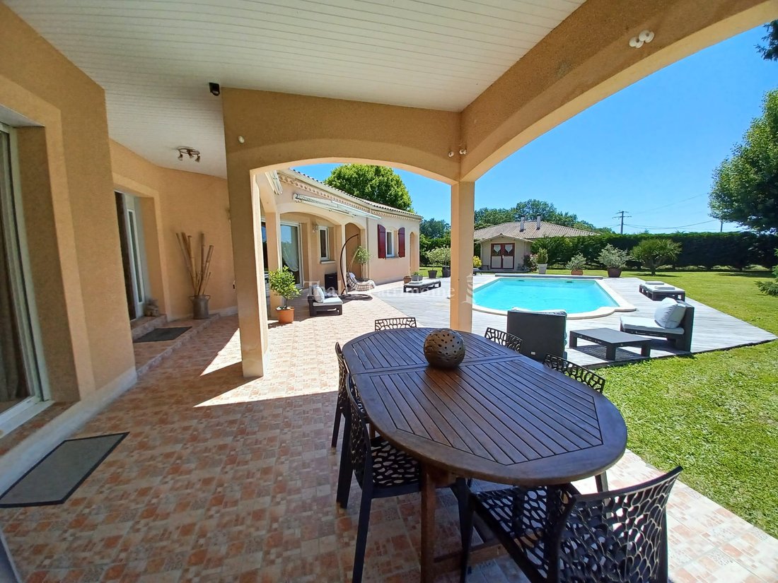 House in Sadirac, Nouvelle-Aquitaine, France 3 - 12605627