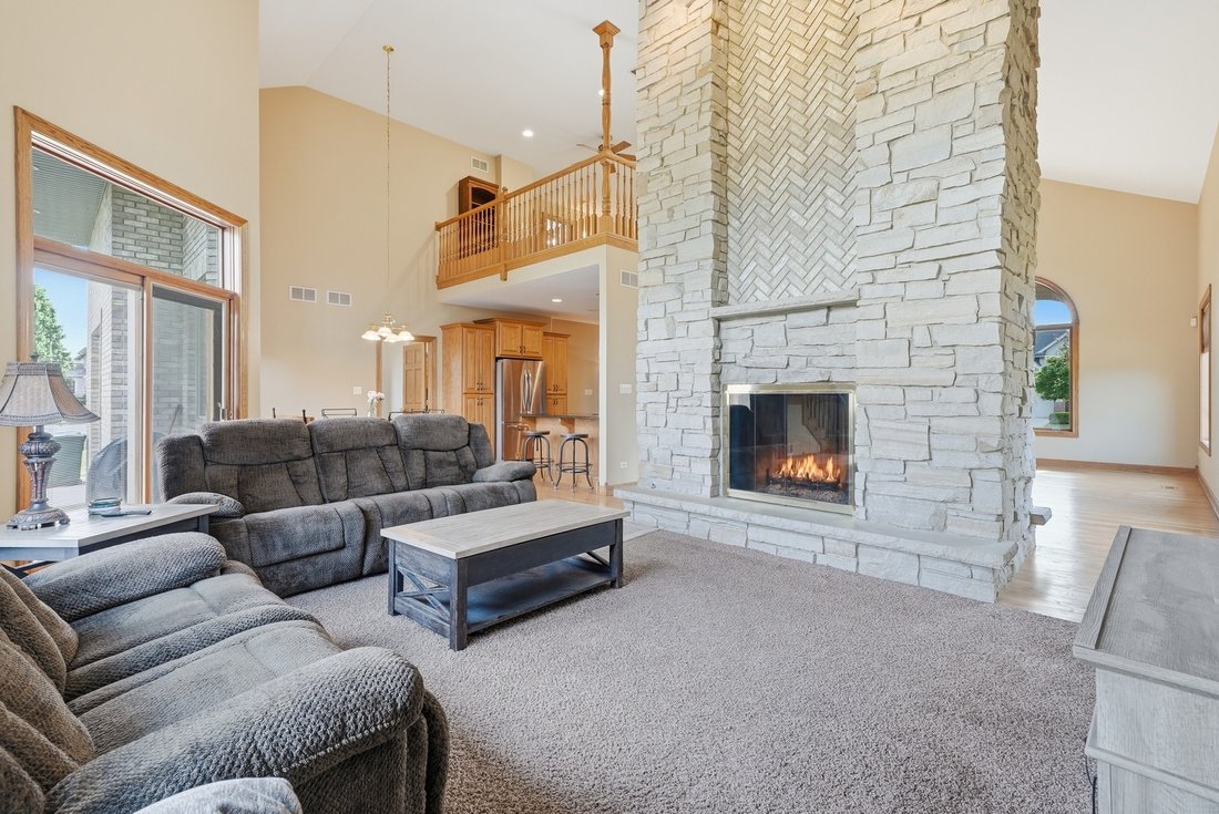 House in New Lenox, Illinois, United States 2 - 17999882