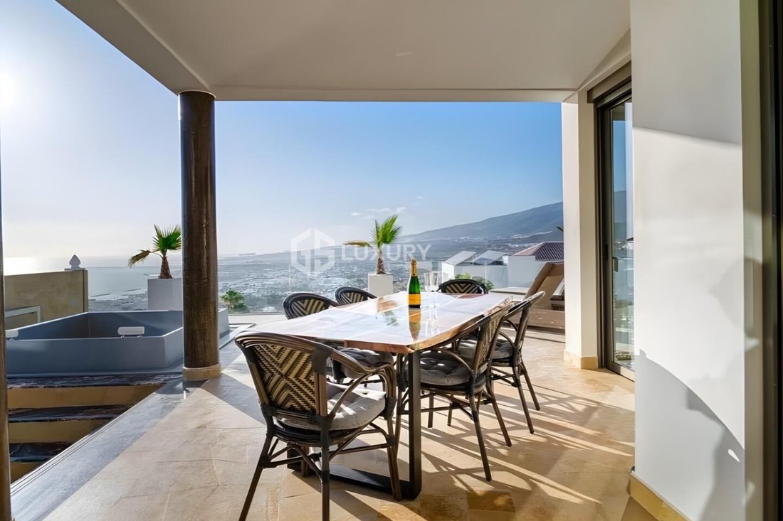 House in Costa Adeje, Adeje, Canary Islands 4 - 18044570