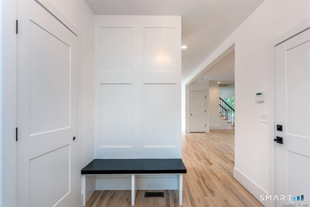 House in Southbury, Connecticut, United States 5 - 18049652