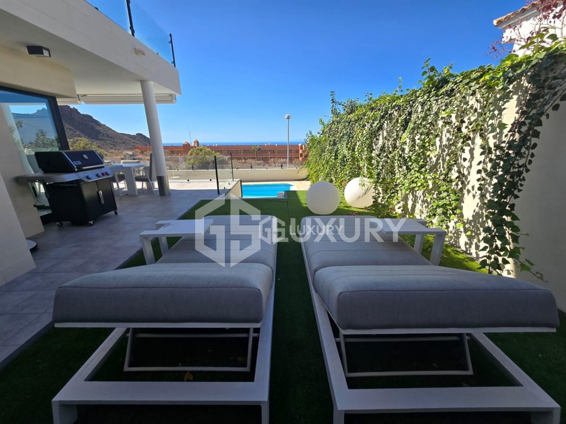 House in Costa Adeje, Adeje, Canary Islands 1 - 18044574