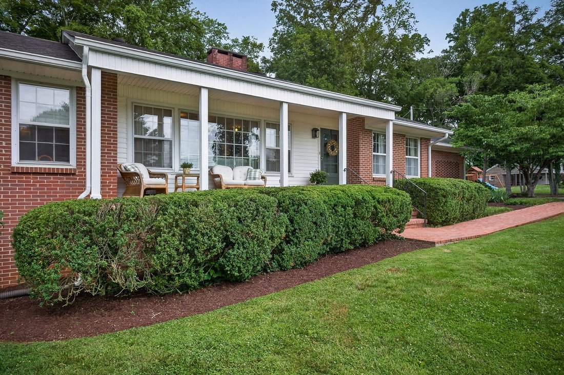 House in McMinnville, Tennessee, United States 2 - 18042344