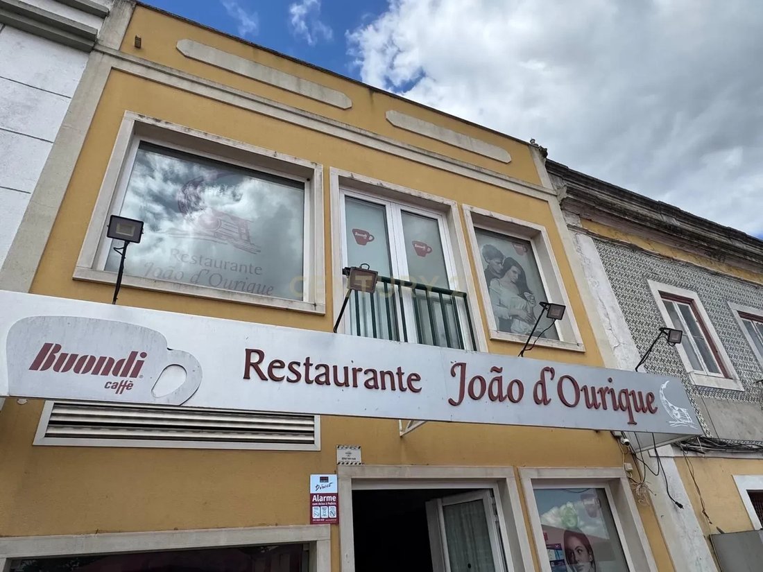 Amora, Setubal, Portugal 2 - 18044786
