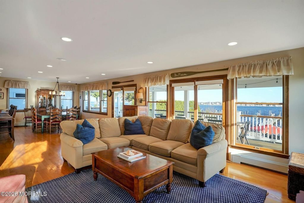 House in Brick Township, New Jersey, United States 4 - 18043103
