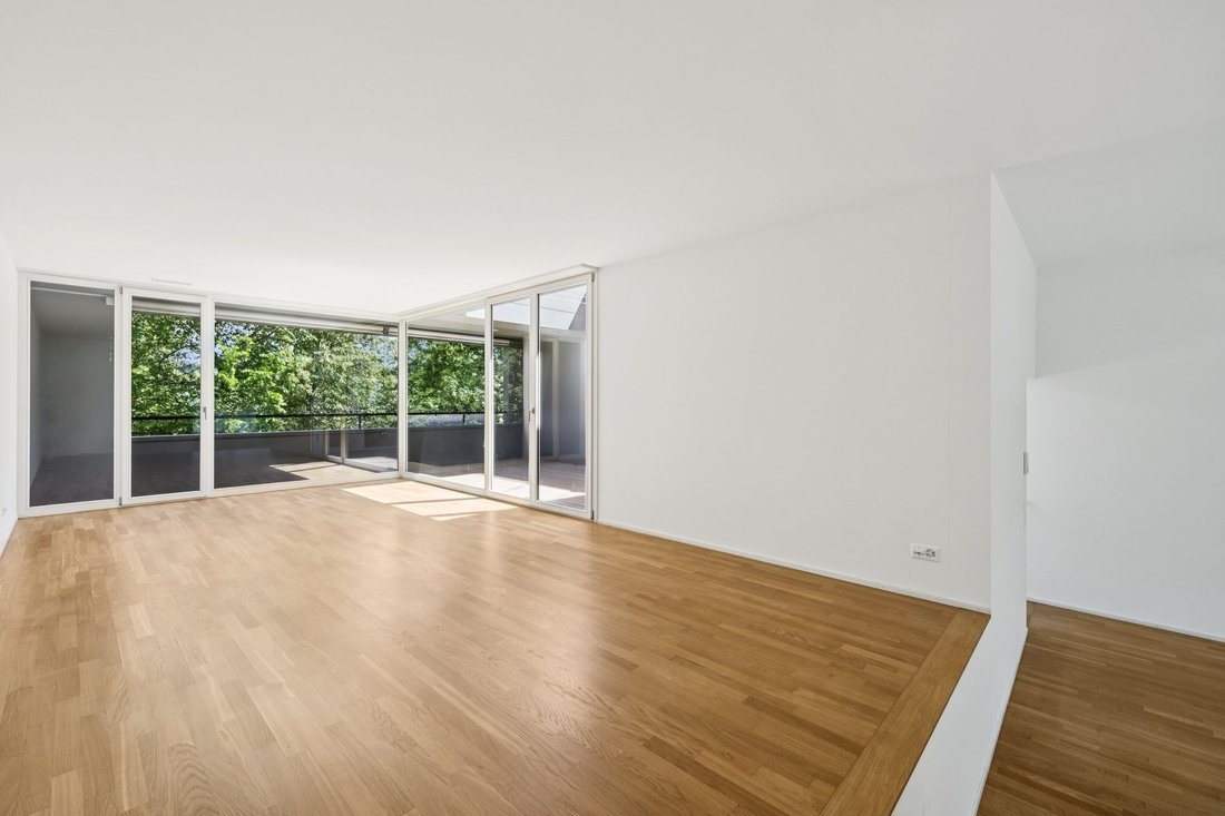Andere in Freiburg, Freiburg, Schweiz 5 - 18044665