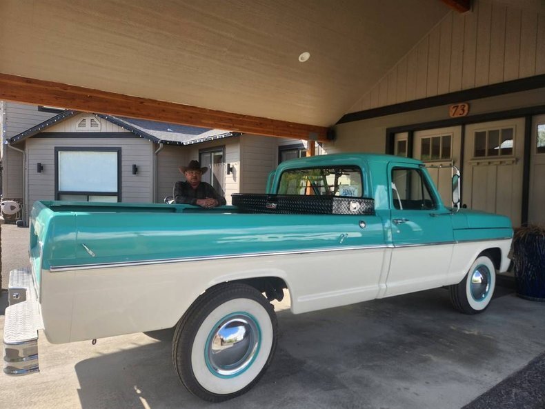 Pickup in Glendale, United States 3 - 18050057