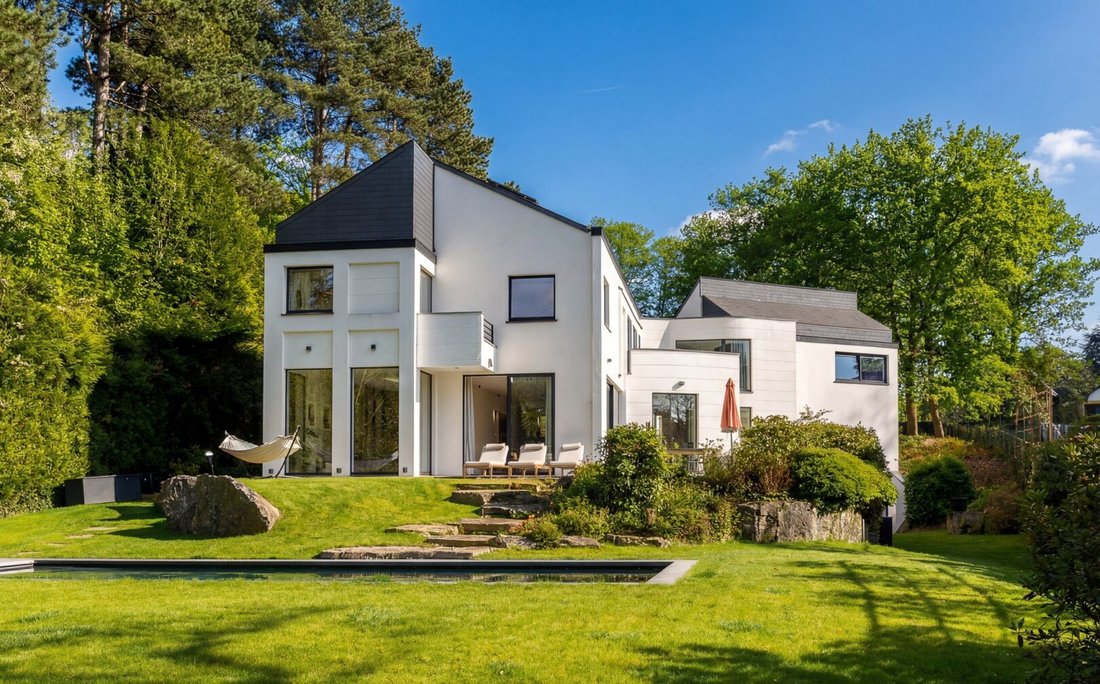 Villa in Sint-Genesius-Rode, Flanders, Belgium 1 - 17491580