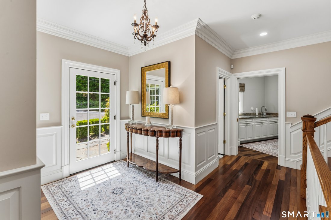House in Newtown, Connecticut, United States 4 - 18049673