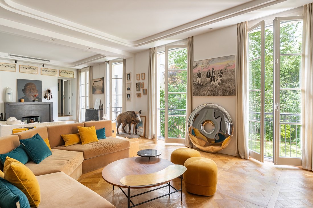 Apartment in Saint Germain des Prés, Paris 6e Arrondissement, Paris 1 - 18052211