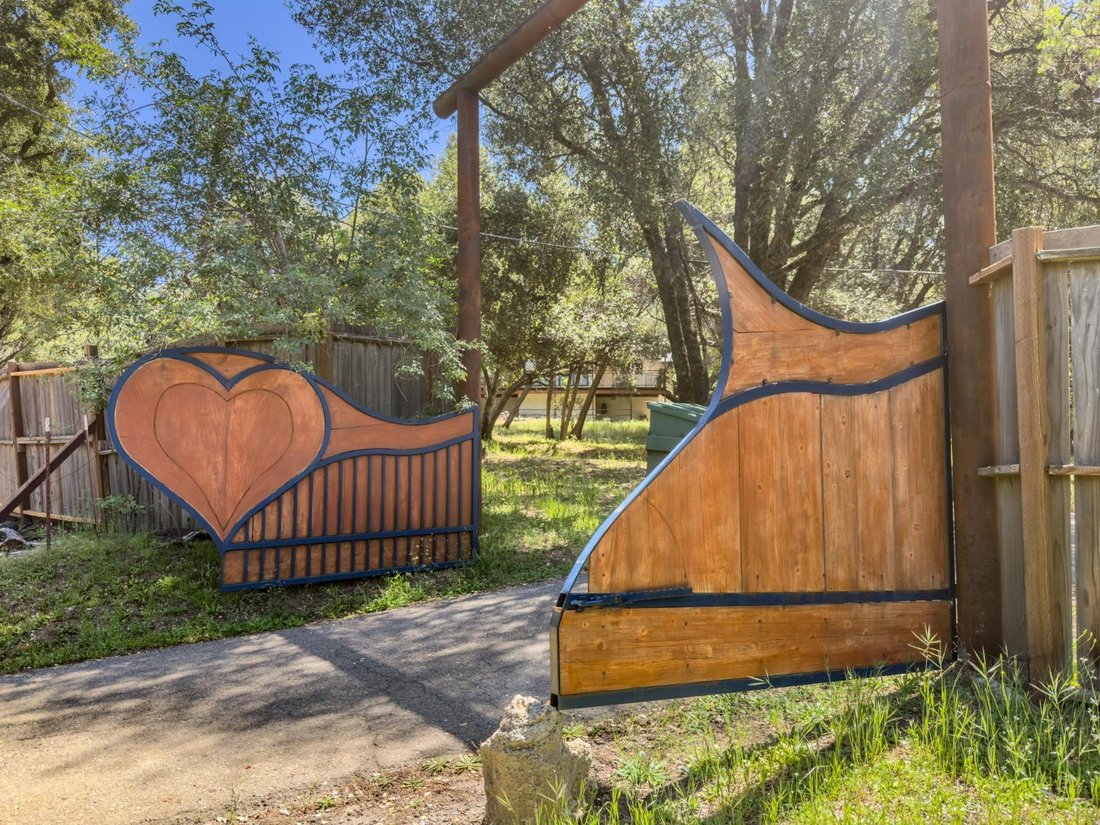 House in Oakhurst, California, United States 4 - 18049861