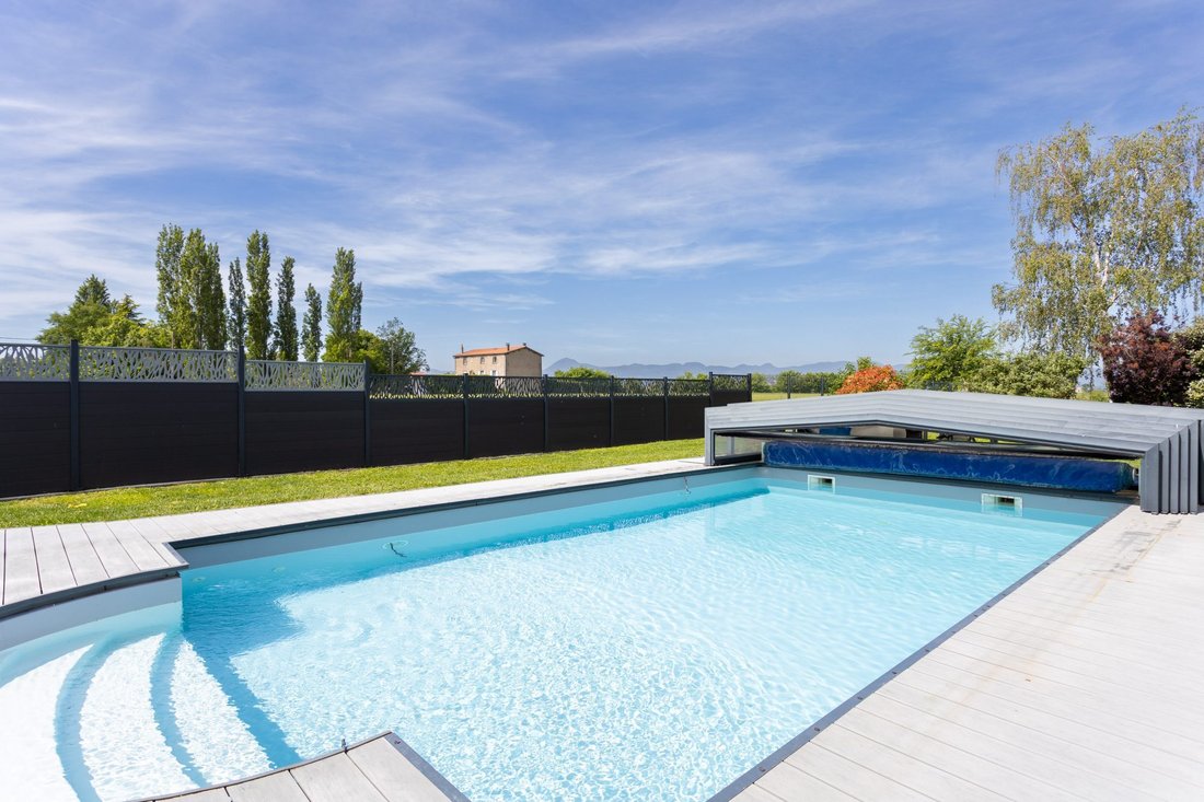 Villa in Arrondissement of Brioude, Auvergne-Rhône-Alpes, France 1 - 18043437