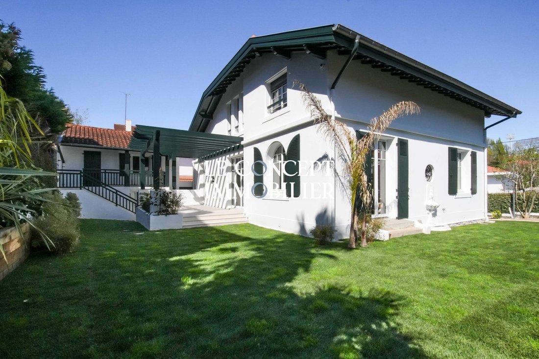 House in Biarritz, Nouvelle-Aquitaine, France 2 - 17766819