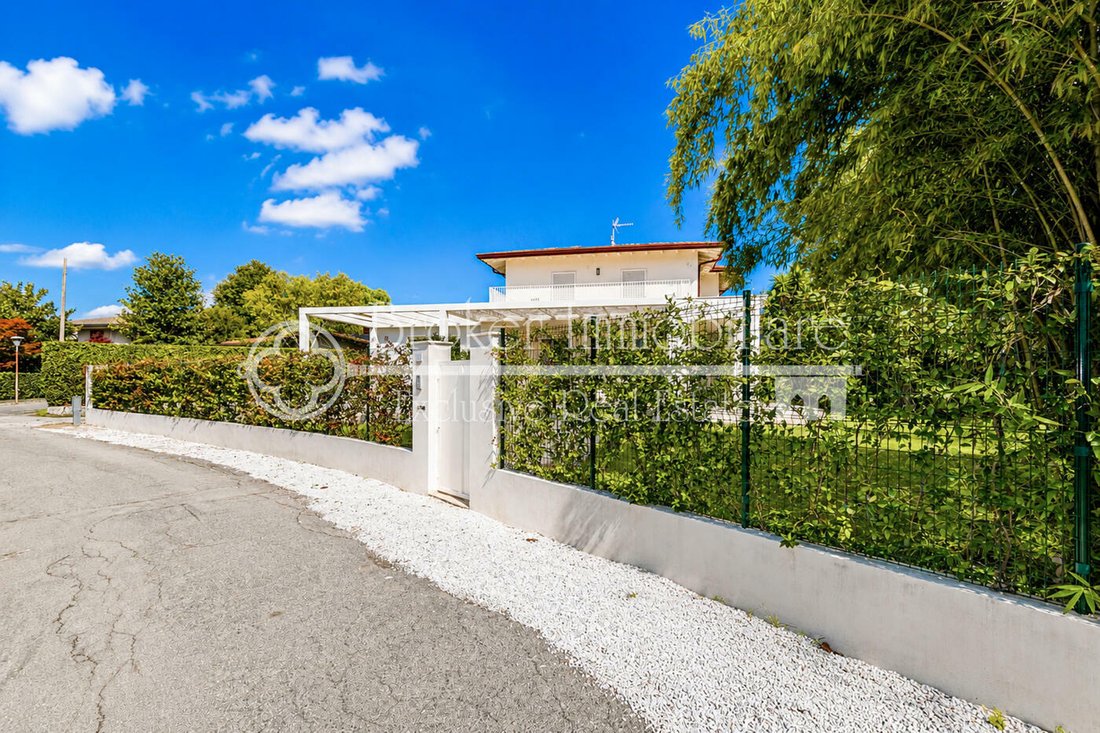 Villa in Center, Forte dei Marmi, Tuscany 5 - 16566384