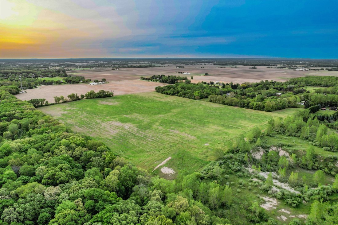 Land in Milan, Michigan, United States 4 - 18042410