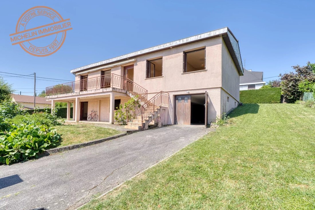 Villa in Champagne-au-Mont-d'Or, Auvergne-Rhône-Alpes, France 3 - 18042803