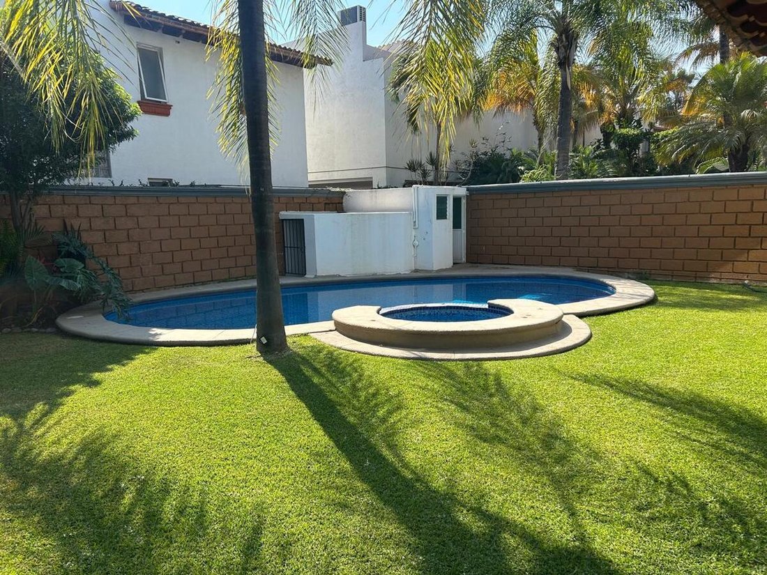 House in Cuernavaca, Morelos, Mexico 3 - 18048572