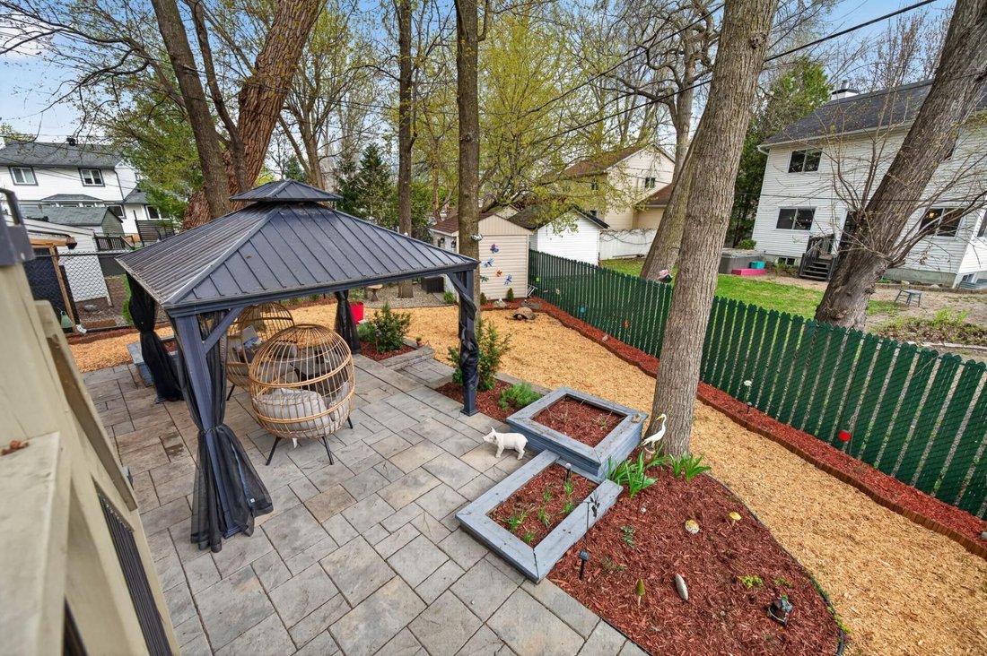 House in Gatineau, Quebec, Canada 5 - 18042552