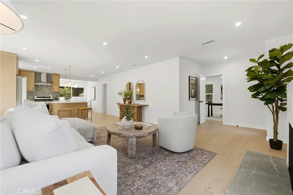 House in Los Angeles, California, United States 5 - 18044420