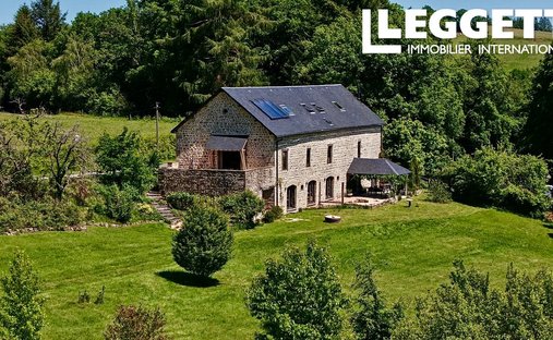 Casa a Saint-Hilaire-les-Courbes, Nuova Aquitania, Francia 1
