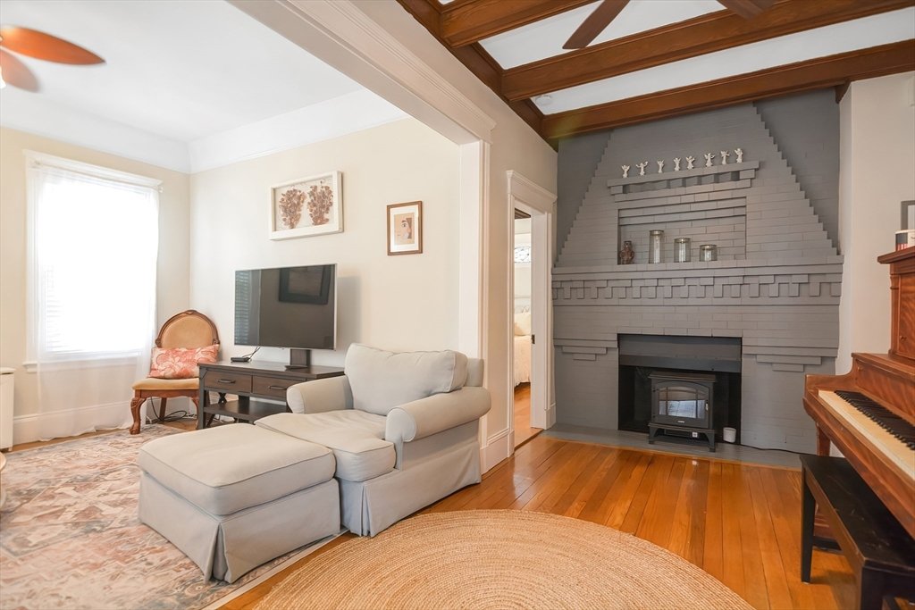 House in Lynn, Massachusetts, United States 3 - 18049655