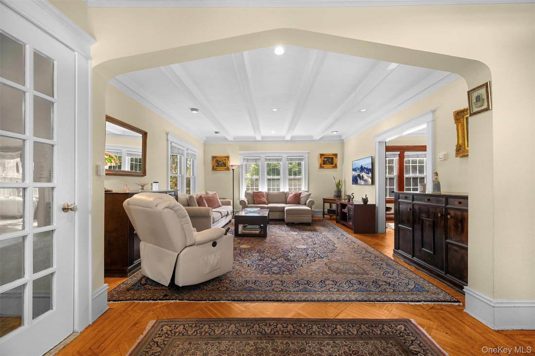 House in Great Neck, New York, United States 4 - 18042227