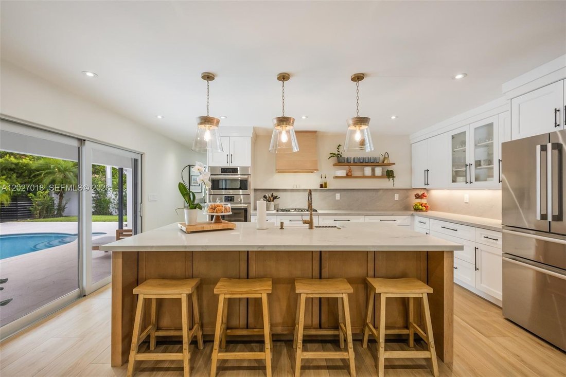 House in Miami, Florida, United States 3 - 18029372