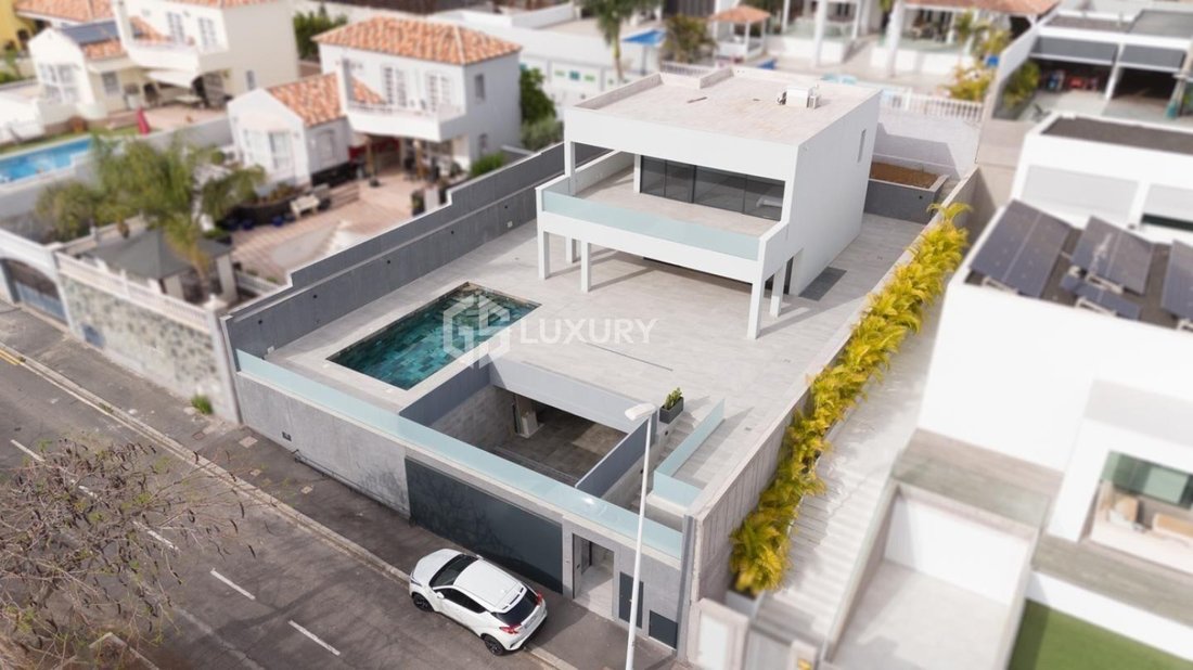 House in Costa Adeje, Adeje, Canary Islands 1 - 18044584