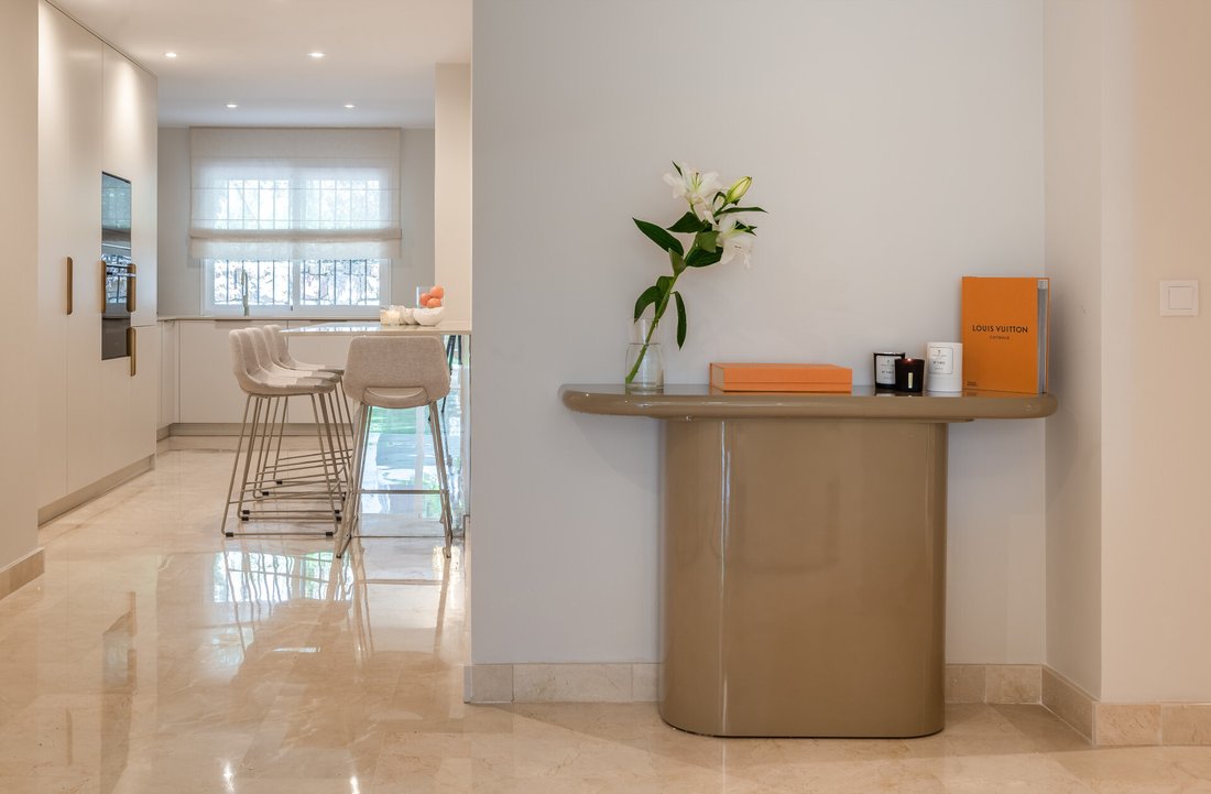 Apartment in Marbella, Andalusia, Spain 3 - 18045057
