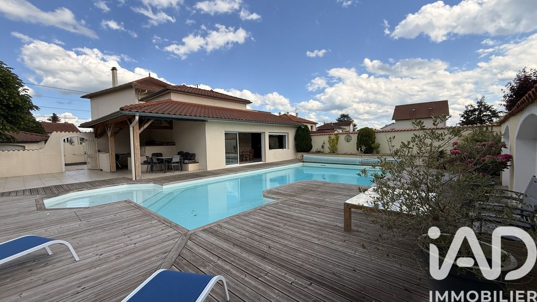 House in Combray-Neubourg-Le Marclet, Riorges, France 4 - 18051594