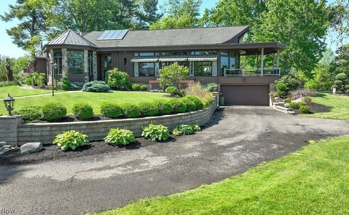 House in Sherrodsville, Ohio, United States 1