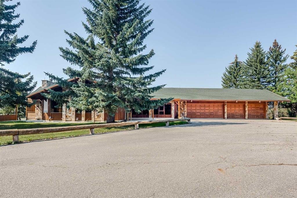 House in Madden, Alberta, Canada 1 - 18049301