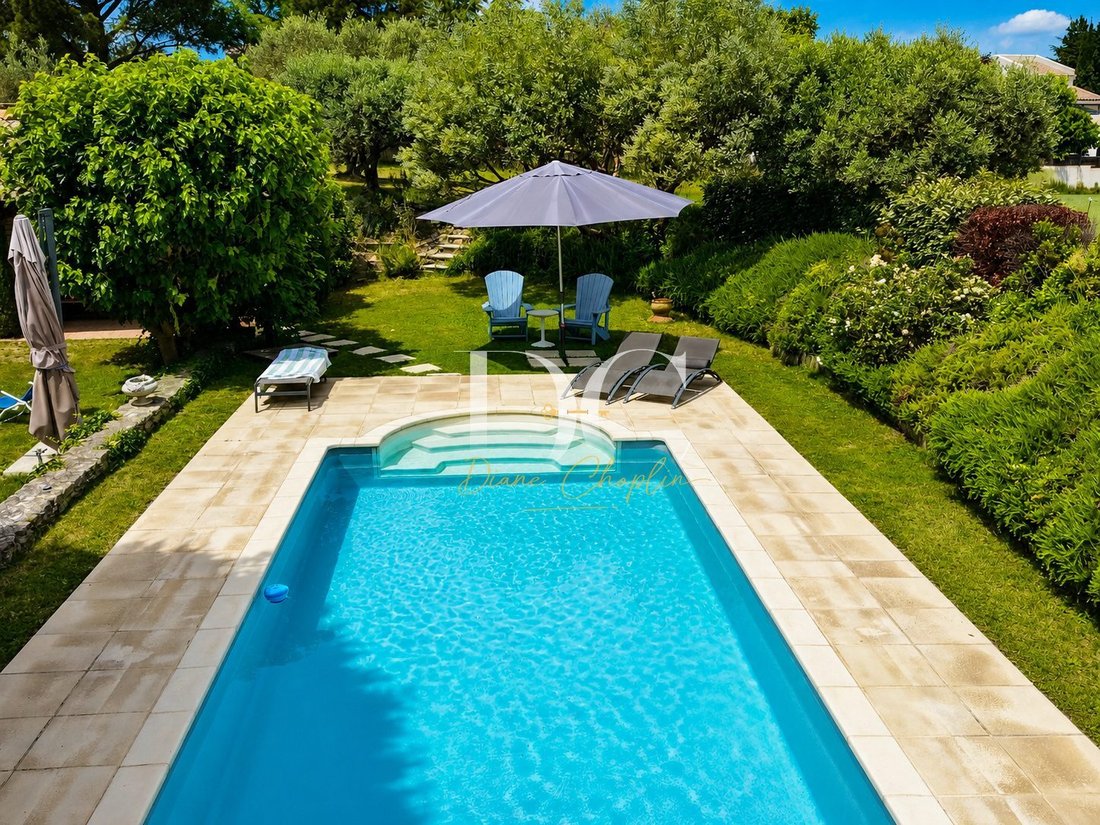 House in Ouest, Entraigues-sur-la-Sorgue, France 2 - 18052425