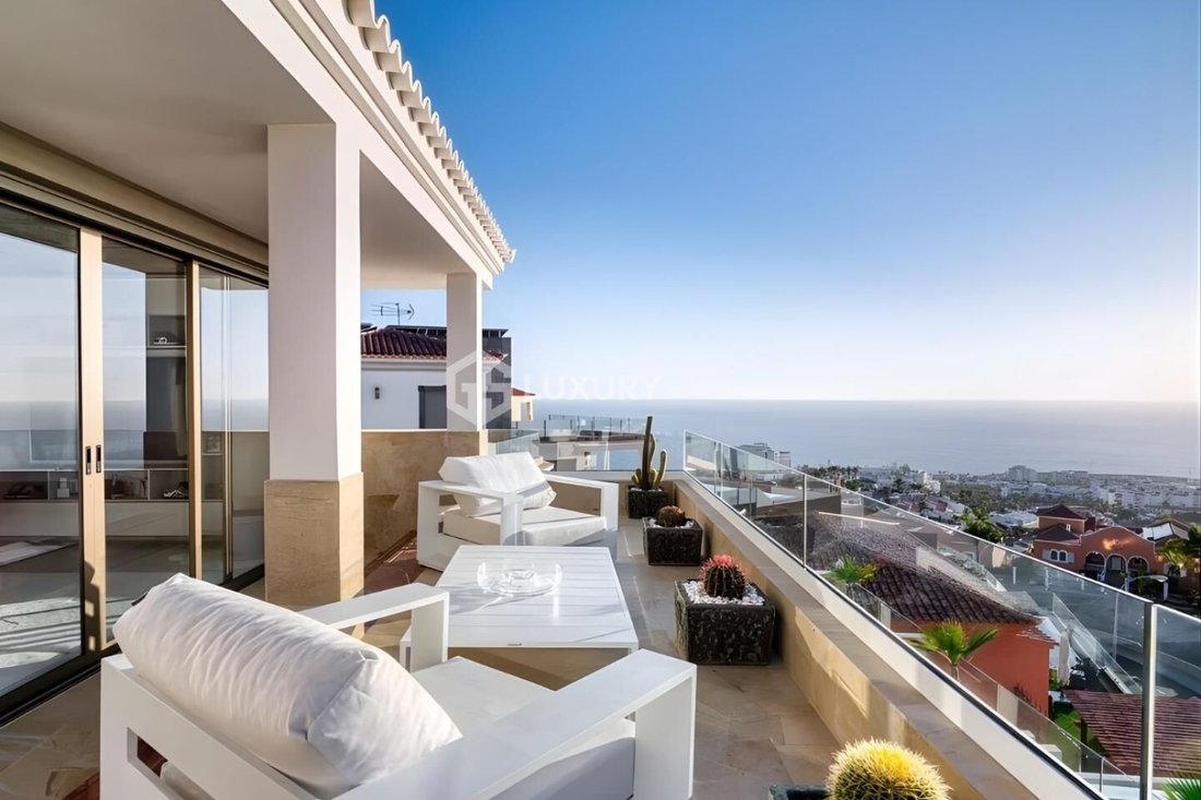 House in Costa Adeje, Adeje, Canary Islands 1 - 18044570