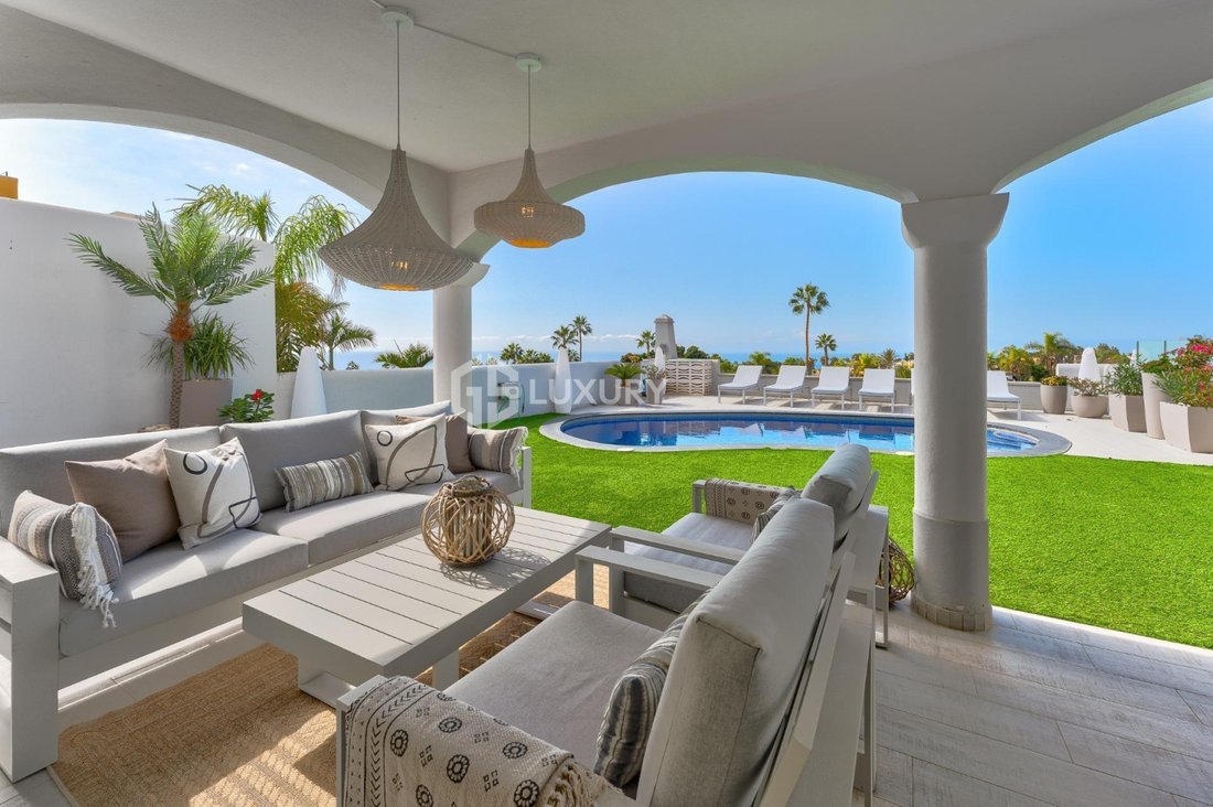 House in La Caleta, Adeje, Canary Islands 2 - 18044581