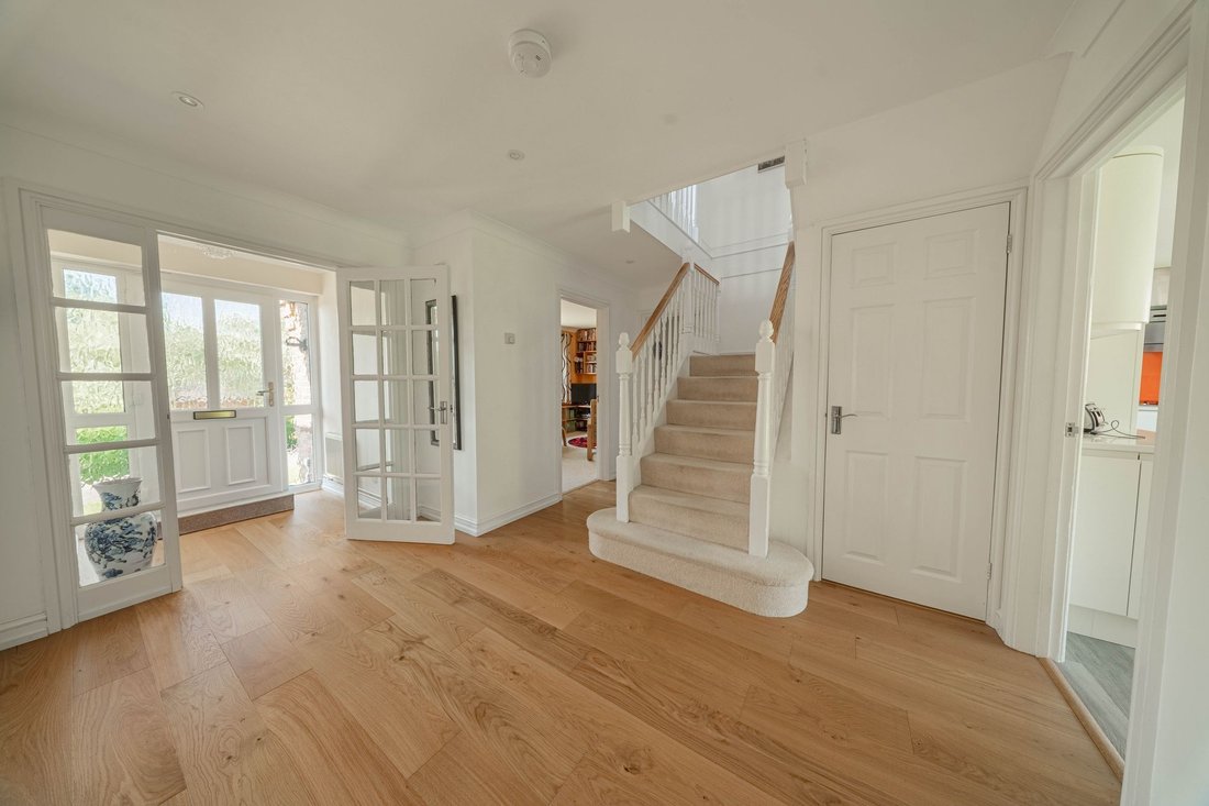 House in Wivelsfield Green, England 5 - 18047228