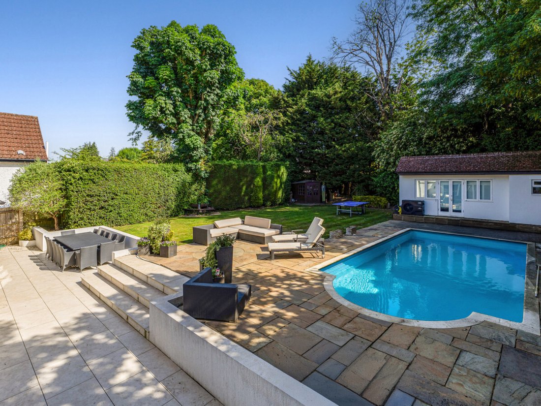 House in Bushey Heath, Hertsmere, England 2 - 18042757