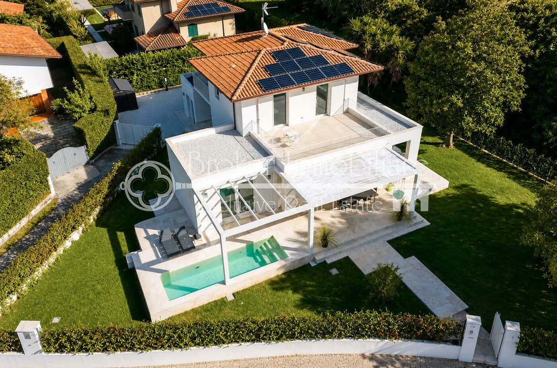 Villa in Center, Forte dei Marmi, Tuscany 2 - 16566384