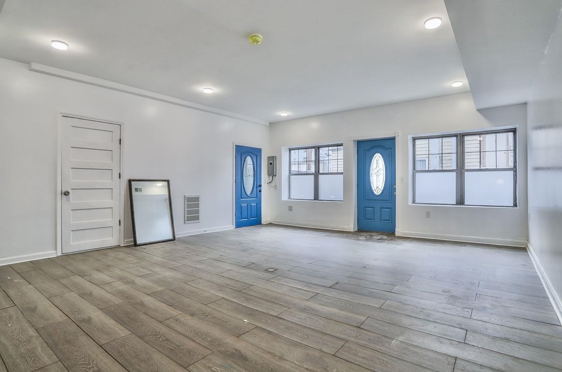House in North Bergen, New Jersey, United States 3 - 18047856