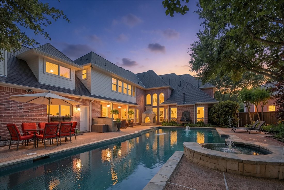 House in Grapevine, Texas, United States 2 - 18045408