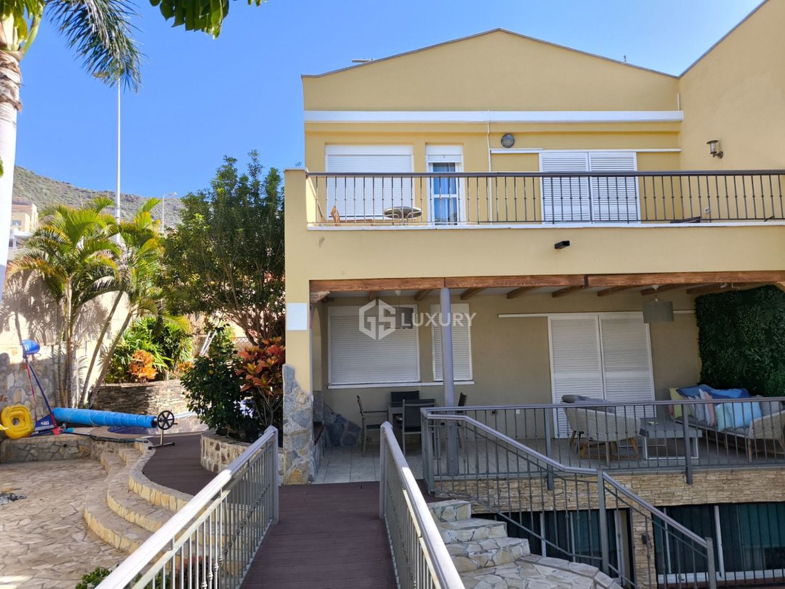 House in Costa Adeje, Adeje, Canary Islands 2 - 18044602