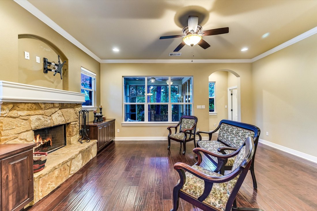 House in Bastrop, Texas, United States 5 - 18048980