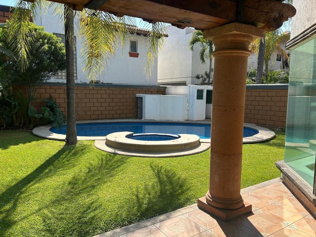 House in Cuernavaca, Morelos, Mexico 2 - 18048572