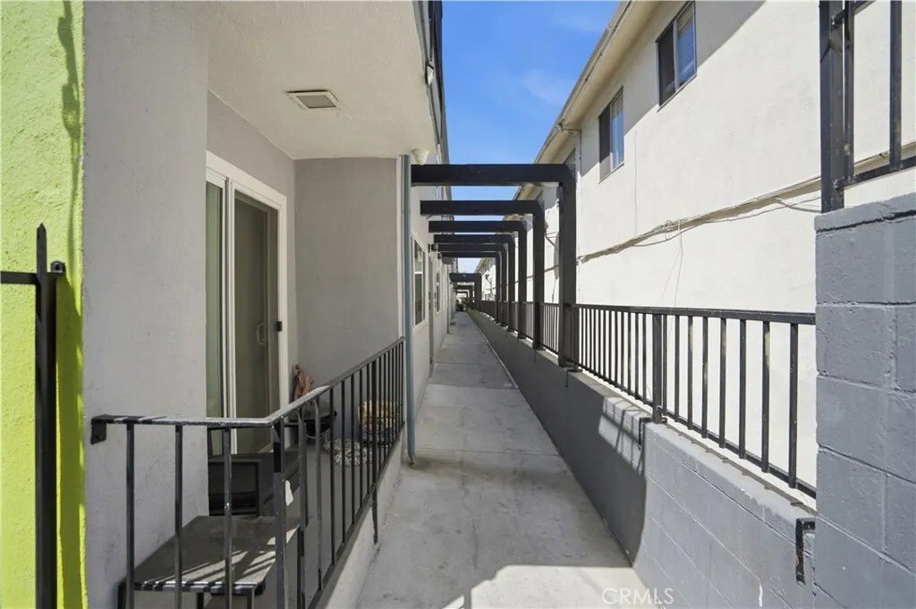 Inglewood, California, United States 4 - 18050009