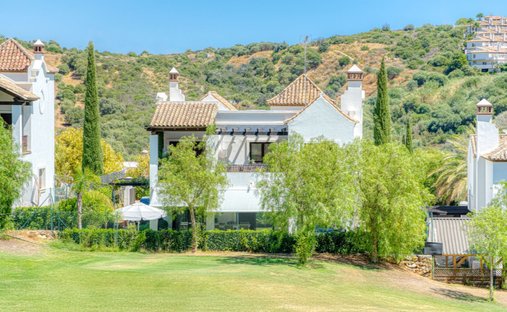 Villa in Estepona, Andalusien, Spanien 1