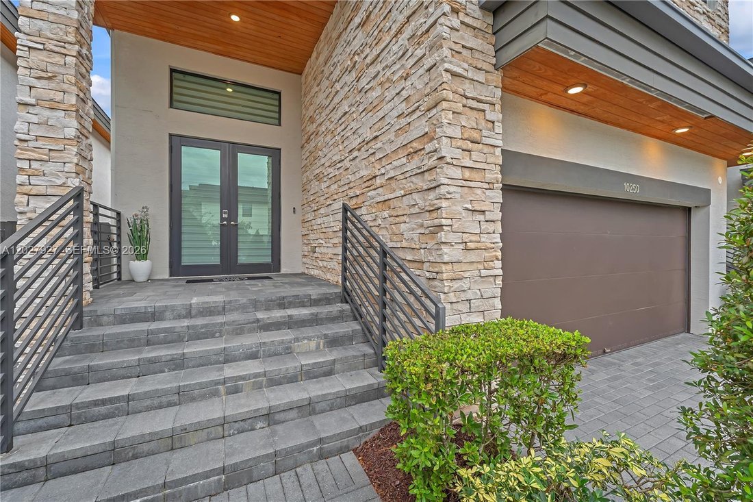 House in Doral, Florida, United States 2 - 18048486