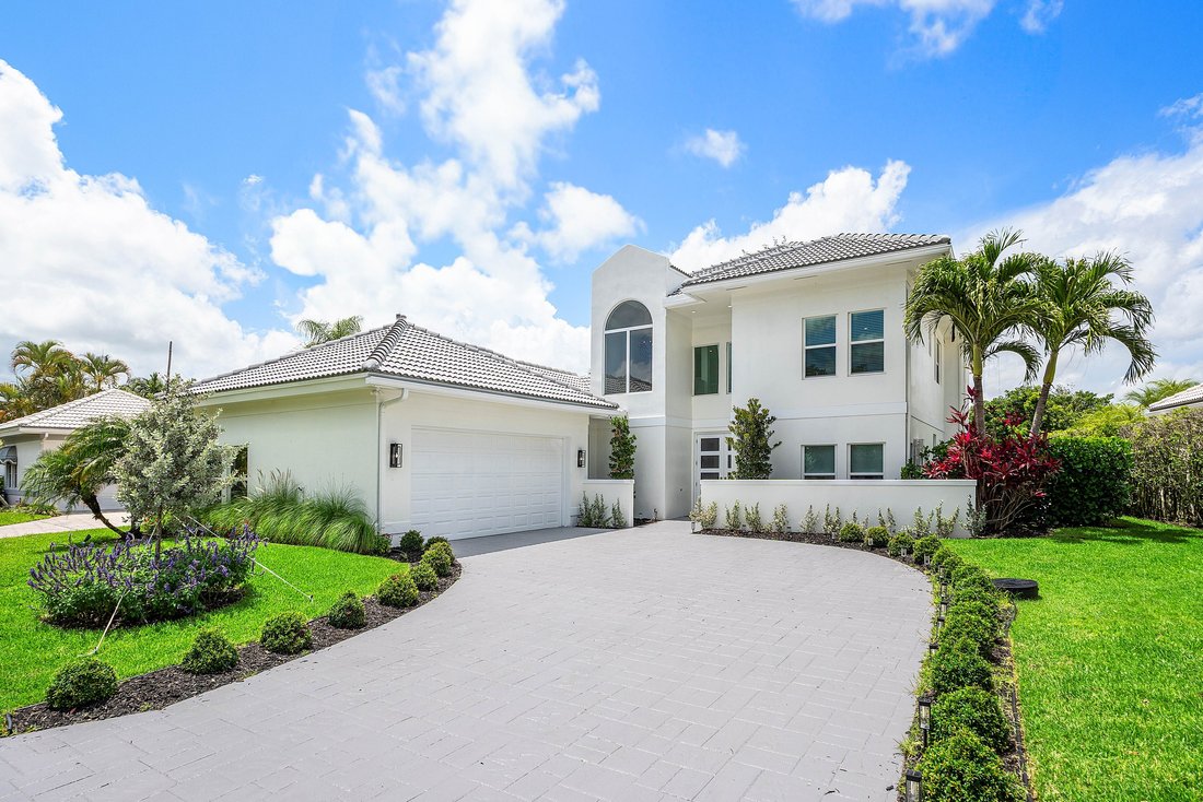 West Palm Beach, Florida, United States 3 - 18045634