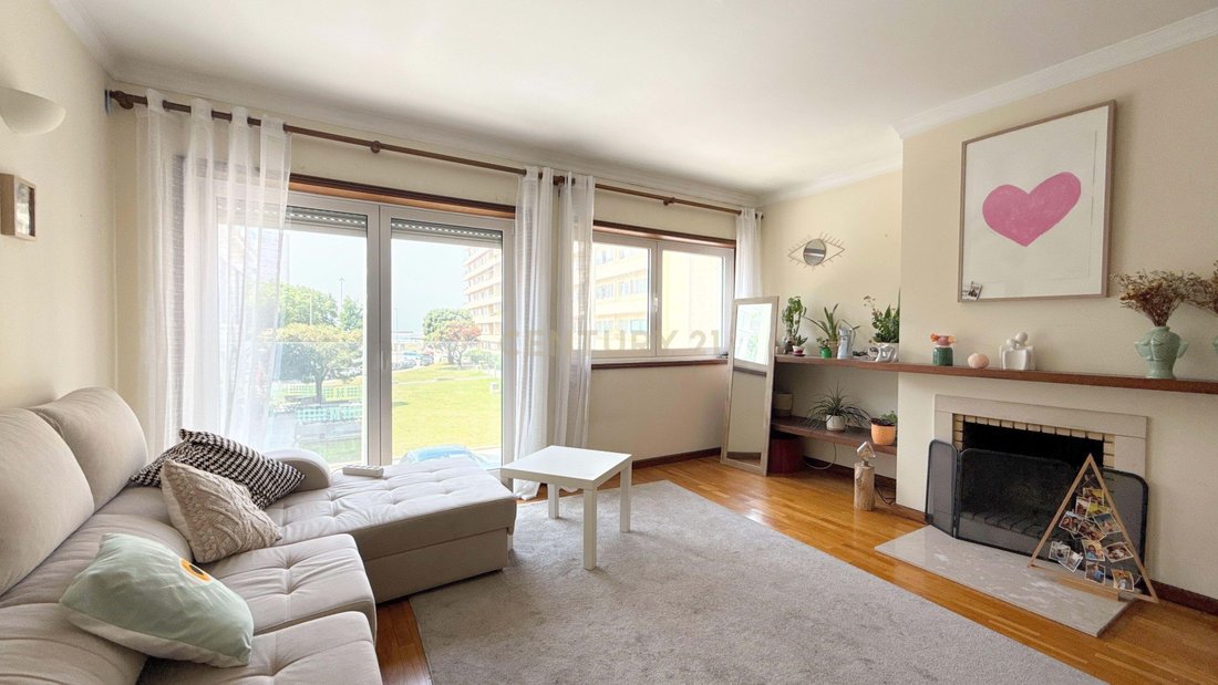 Apartment in Matosinhos e Leca da Palmeira, Porto District, Portugal 3 - 18044829